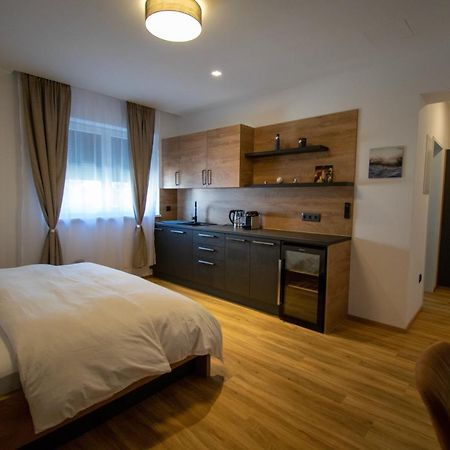 Smart Rooms 벨스 외부 사진